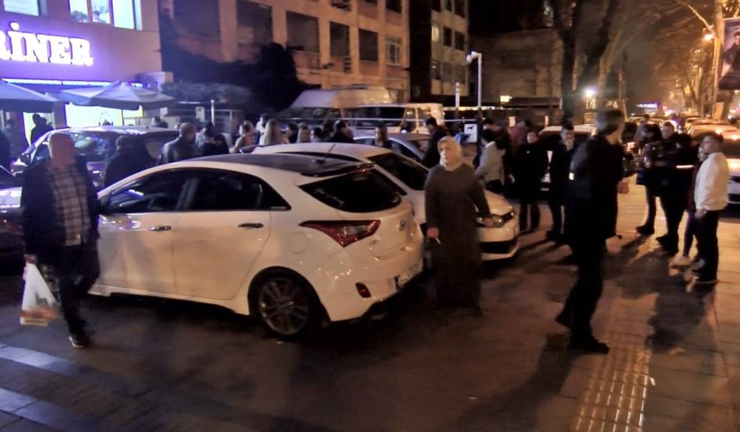 Bu gece sona eriyor! Uzun kuyruklar oluştu, yaptırmayana ceza var! 6